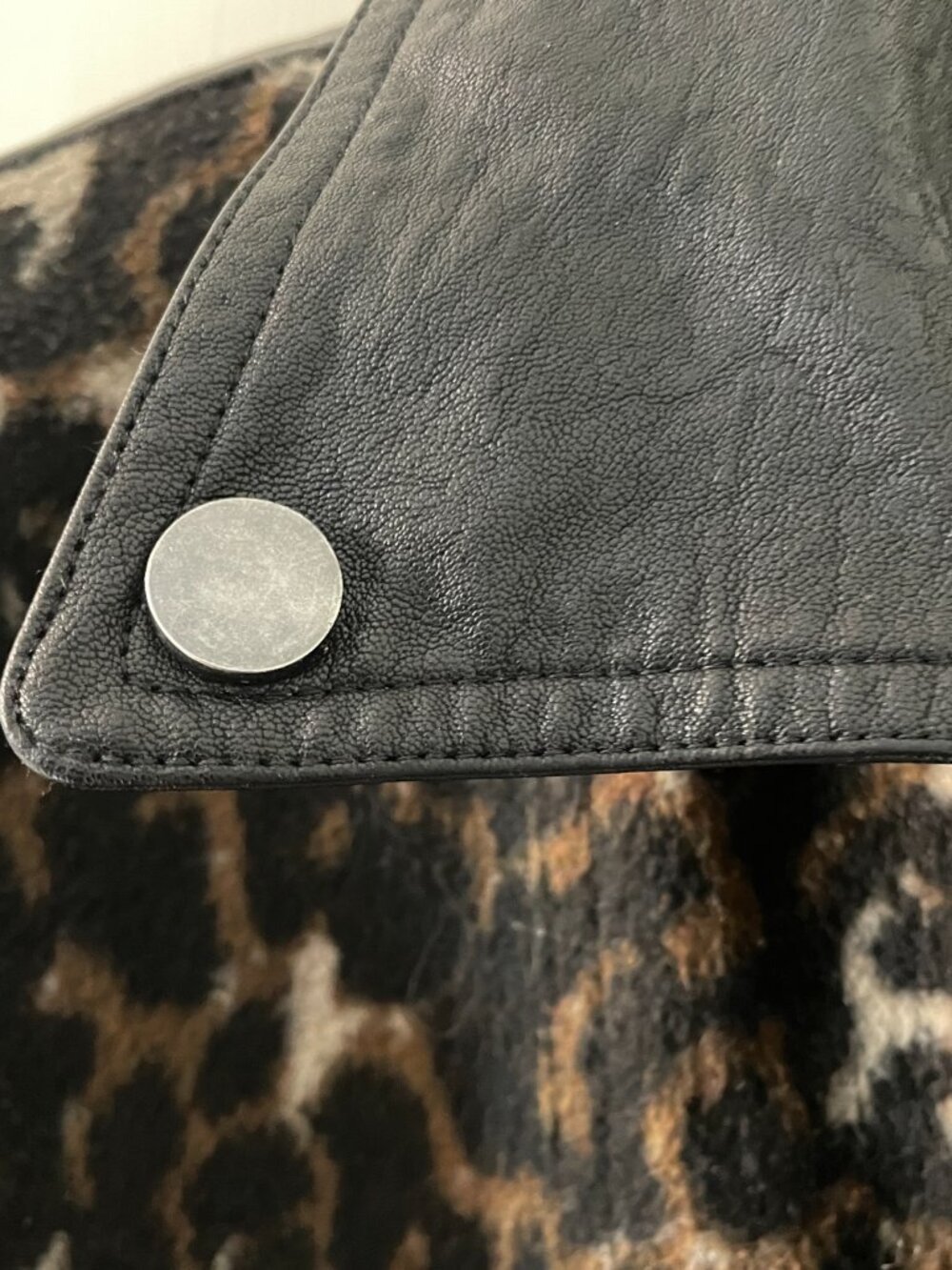 Guess Moto Jacket Faux Leather Cheetah Print Size Medium - Picture 4 of 11